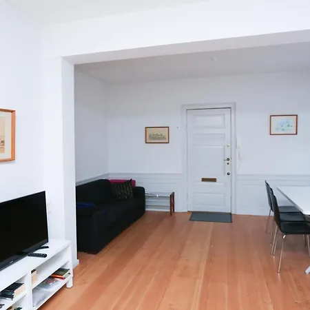 Apartment Lovely And Homey Flat In A Great Neighborhood! *