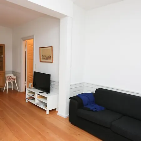 Lovely And Homey Flat In A Great Neighborhood!