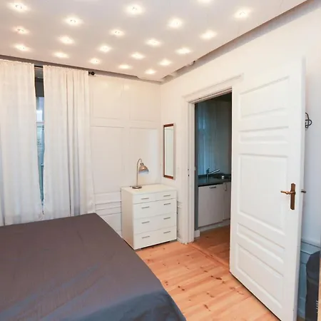 Lovely And Homey Flat In A Great Neighborhood! *
